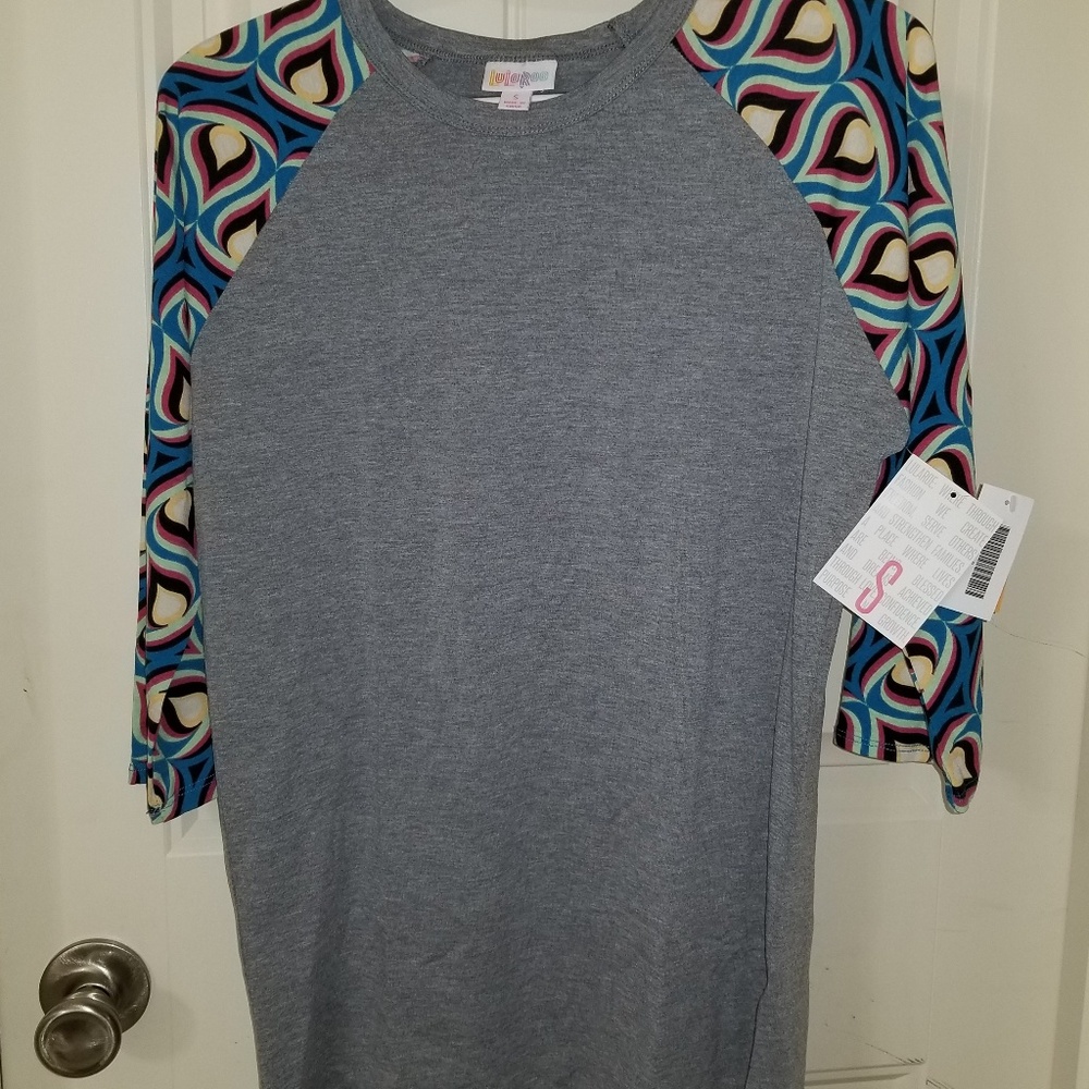 Lularoe Randy Tee